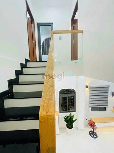 Hình ảnh Chính chủ cần bán gấp căn ở Đ.Trần Hưng Đạo,P1,Q5, 72m2, 2tỷ450, SHR
