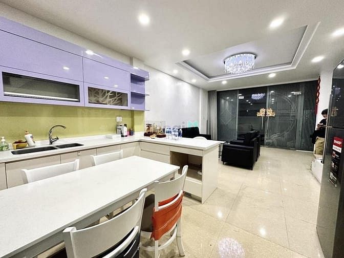 Hình ảnh Nhà đẹp ngay Võ Văn Kiệt- Quận 1