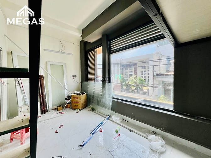 Hình ảnh Duplex cửa sổ Full Ánh Sáng, không giới hạn người ở
