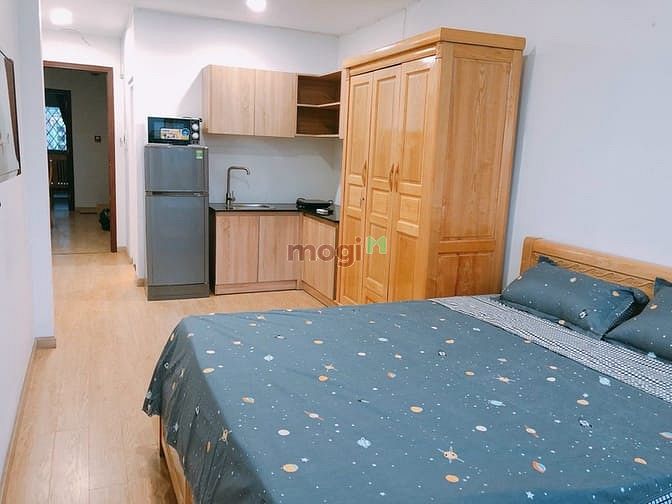 Hình ảnh Cho thuê studio có cửa sổ, thang máy Q1