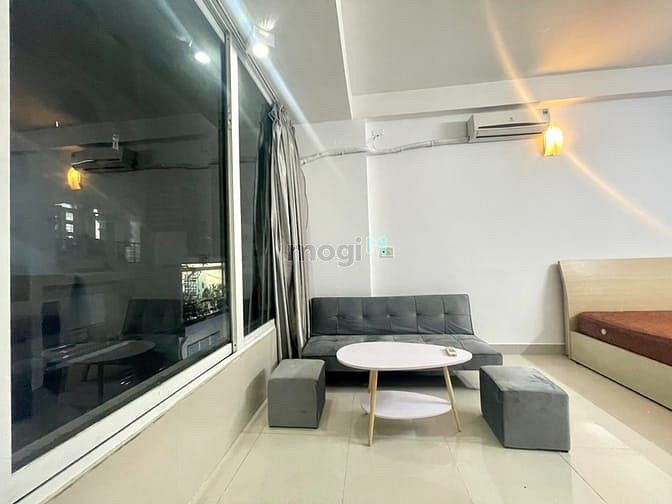 Hình ảnh Cho thuê Trang Chủ MB66.COM / Đăng Ký Tặng 66K Studio Full nội thất cửa sổ lớn gần Q3
