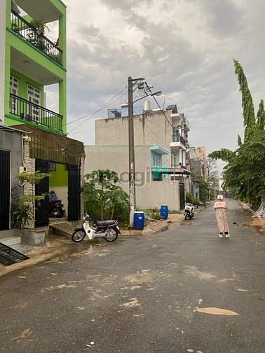 Hình ảnh Đất ngay chợ đầu mối nông sản,thủ đức,giá 3,9 tỷ/ 68,2m2,Hẻm xe hơi,SR