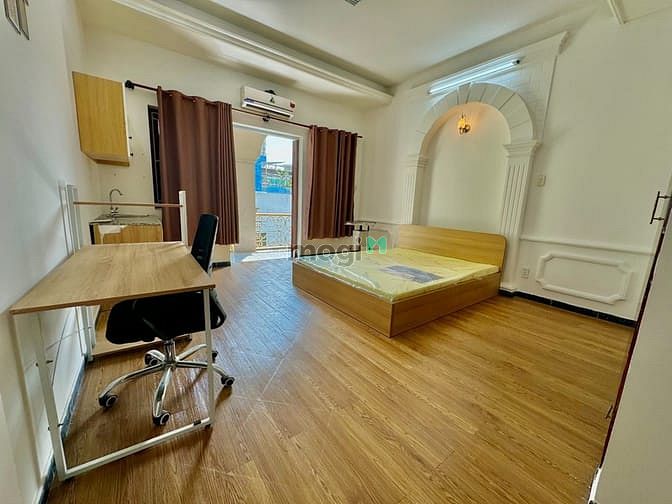Hình ảnh Mb6623 nạp rút nhanh chóng Studio Full nội thất BanCon, Cửa sổ gần CV Hoàng Văn Thụ