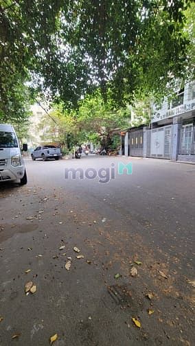 Hình ảnh 9x30m 3L 8pn 35 triệu, Chính chủ Nhà hẻm 10m Âu Cơ Q11
