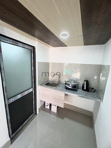 Hình ảnh Trống phòng duplex cửa sổ giá học sinh sinh viên