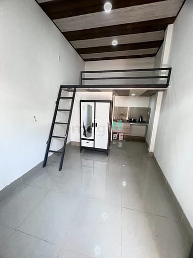 Hình ảnh Trống phòng duplex cửa sổ giá học sinh sinh viên