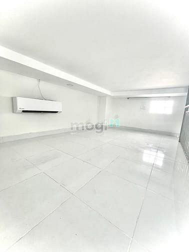 Hình ảnh Cho Thuê Duplex Cực Rẻ Ngay Lê Đức Thọ