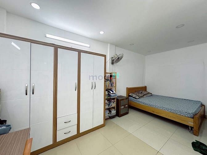 Hình ảnh Bán gấp nhà khu quân đội sân bay