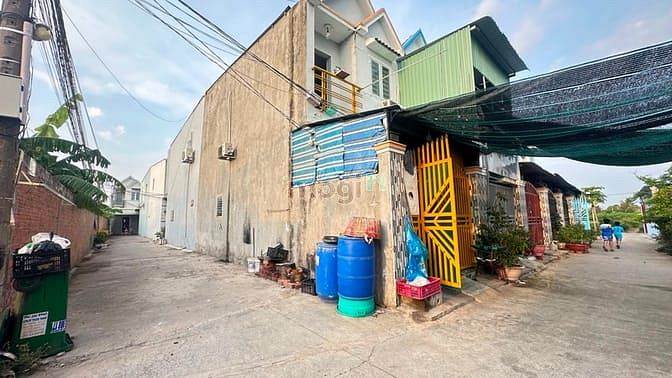 Hình ảnh Nhà Bỏ Trống Ko Ai Ở Gần Chợ Gò Đen 1 lầu 2 Phòng Ngủ Gần Cổng chào PL