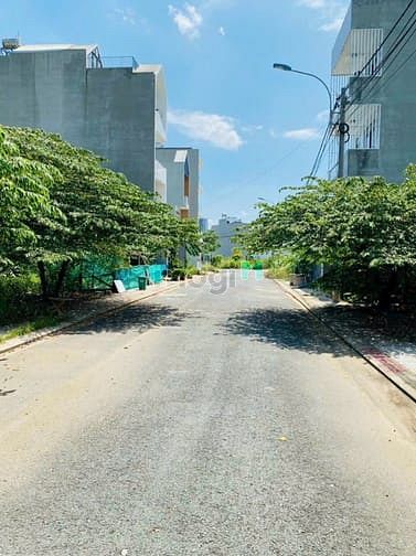 Hình ảnh Đất khu VIP ngay chợ Long trường giá tốt nhất khu vực