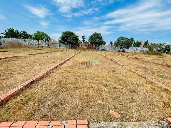 Hình ảnh bán lô đất ở Tân Phú Trung diện tích 133m2 giá 700 triệu SHR full thổ