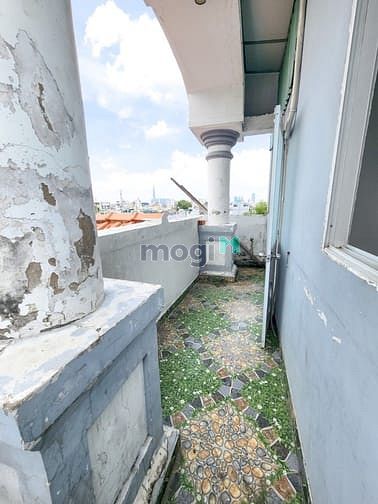 Hình ảnh Cho Thuê CHDV 2PN Ban Công Lớn Sát Phạm Văn Đồng