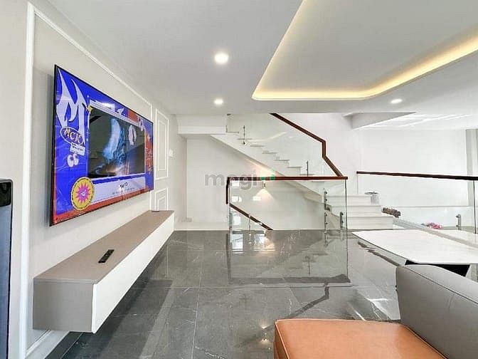 Hình ảnh Nhà Đẹp Hẻm xe tải, 5 tầng , DtSD160m2, Phan Văn Trị,  chỉ 9.x tỷ