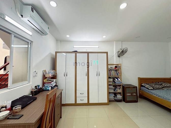 Hình ảnh Nhà diện tích đẹp ngay Cộng Hoà- Quận Tân Bình