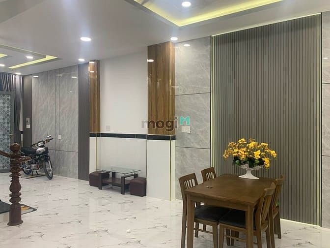 Hình ảnh 🏦 Nhà bán 5,65m x 11m đúc 3 tấm