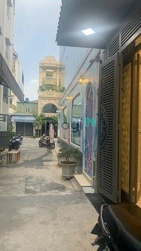 Hình ảnh 🏦 Nhà bán 5,65m x 11m đúc 3 tấm