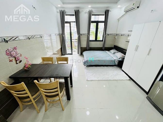 Hình ảnh Căn Hộ Ban Công Đầy Đủ Nội Thất Ngay Tô Hiệu - Hoà Bình