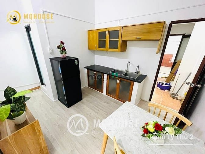 Hình ảnh Căn Hộ bacolny cửa sổ lớn Full NT  thang máy 24h ngay Lê Quang Định