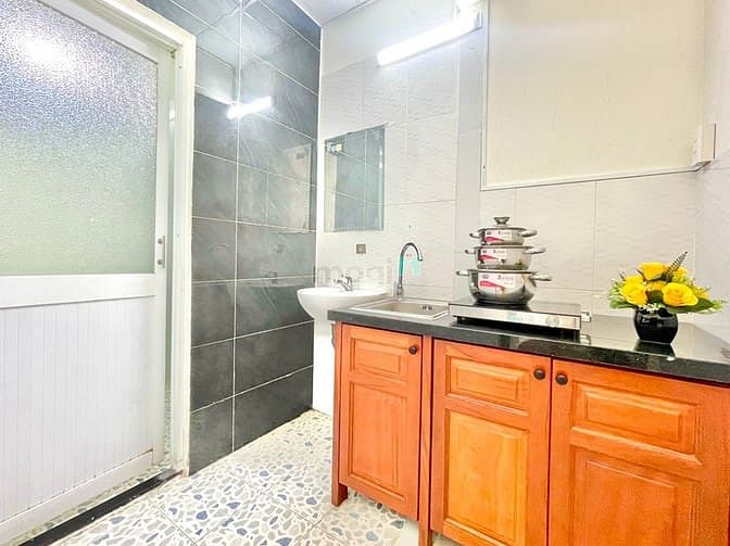Hình ảnh Phòng Studio mới tinh, full nội thất, gần bến xe Miền Đông
