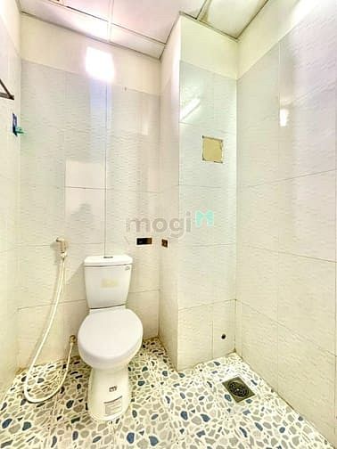 Hình ảnh Phòng Studio mới tinh, full nội thất, gần bến xe Miền Đông