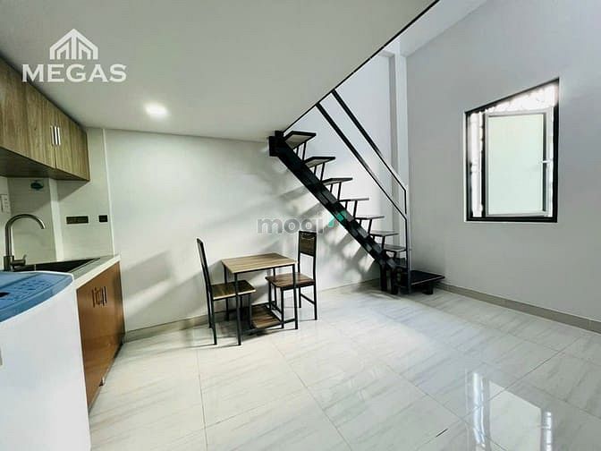 Hình ảnh Cho Thuê Phòng Duplex đầy đủ nội thất ngay Lý Chiêu Hoàng