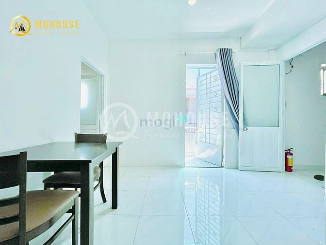 Hình ảnh 1 Phòng ngủ bancol full NT tủ lạnh ngay Phan Văn Trị