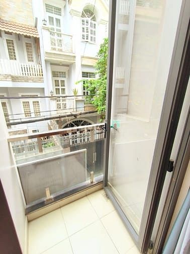 Hình ảnh Studio Bancol lớn thoáng Full NT bếp, giường, ngay Đào Duy Anh