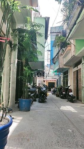 Hình ảnh Nhà VIP ngay Vườn Chuối-Q3- 25m2- 3PN-4WC