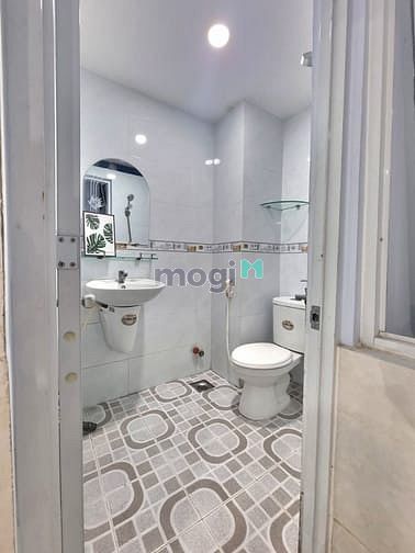 Hình ảnh Cho Thuê Căn Hộ Trung Tâm Bạch Đằng Gần Công Viên Hoàng Văn Thụ