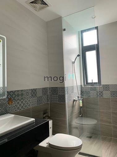 Hình ảnh Phòng Cửa Sổ Bạch Đằng Tân Bình Gần Sân Bay