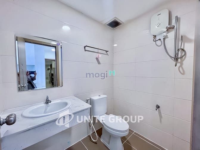 Hình ảnh Mb6623 nạp rút nhanh chóng studio ban công lớn gần sân bay, cầu vượt Cộng Hoà