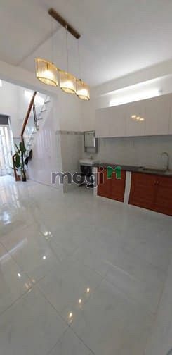 Hình ảnh Nhà 1 trệt 1 lửng ngay chợ Long Trường