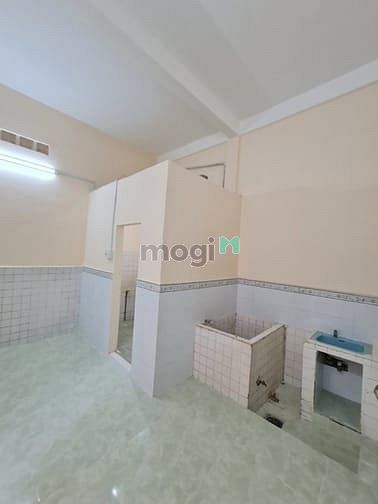 Hình ảnh Cho thuê nhà Hẻm 122 Trần Quang Khải, Tân Định. Giá 12tr/tháng.