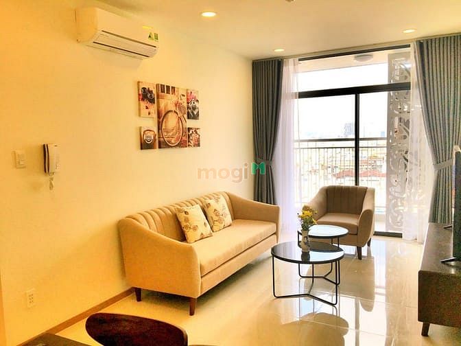 Hình ảnh Gia đình cần bán gấp CH 312 Lạc Long Quân 70m2, 2pn, căn góc,có bancon