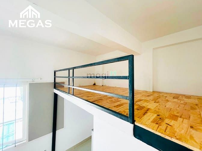 Hình ảnh Cho Thuê Căn Hộ Có Gác 30m2 Cửa Sổ Thoáng Gần Ngã 4 Bảy Hiền