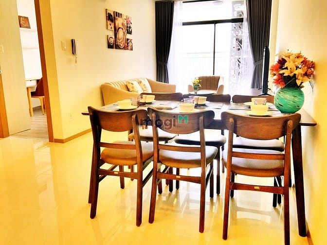 Hình ảnh Gia đình cần bán gấp CH 312 Lạc Long Quân 70m2, 2pn, căn góc,có bancon