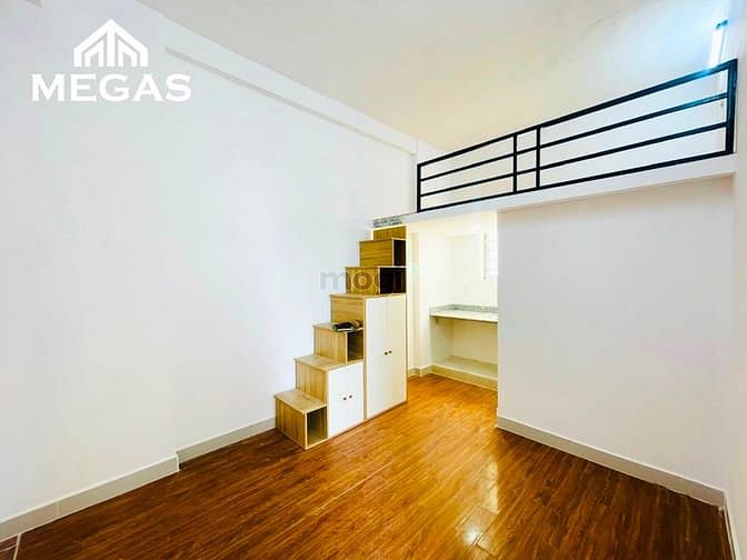 Hình ảnh Cho Thuê Căn Hộ Có Gác 30m2 Cửa Sổ Thoáng Gần Ngã 4 Bảy Hiền
