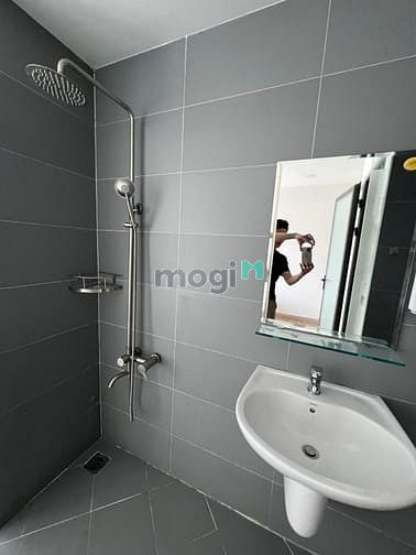 Hình ảnh Phòng Ban Công cực chill Lê Văn Huân Tân Bình Ra Sân Bay 5p