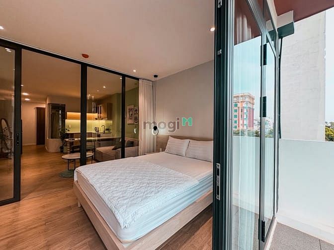 Hình ảnh Căn Hộ Luxury Ban Công Sát Quận 1, Thang Máy, NT Siêu Xịn