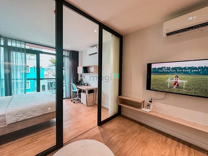 Hình ảnh Căn Hộ Luxury Ban Công Sát Quận 1, Thang Máy, NT Siêu Xịn