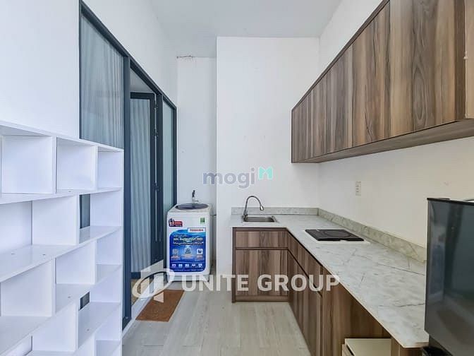 Hình ảnh Phòng Cửa Sổ Lớn Bạch Đằng Tân Bình Gần Sân Bay