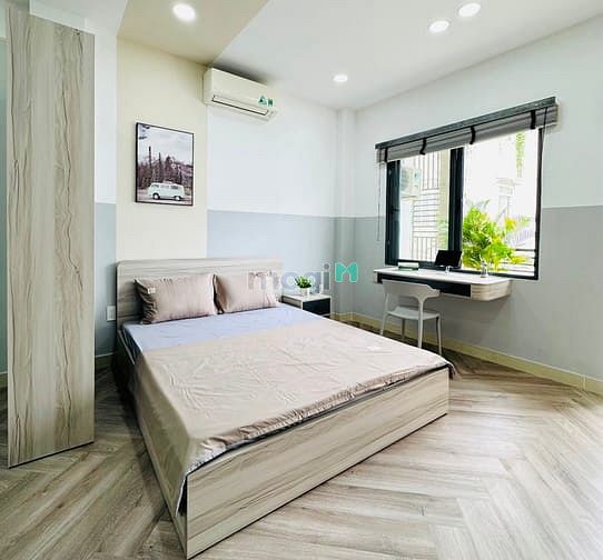 Hình ảnh Phòng cho thuê 40m2, ban công tách bếp siêu rộng gần chợ Phạm Văn Hai