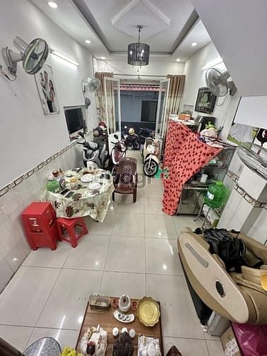 Hình ảnh BÁN GẤP NHÀ QUẬN 1- Nguyễn Văn Cừ- 4PN-5WC