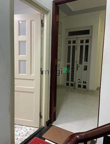 Hình ảnh Nhà ngay 3/2- Quận 10-DT 38m2-3PN