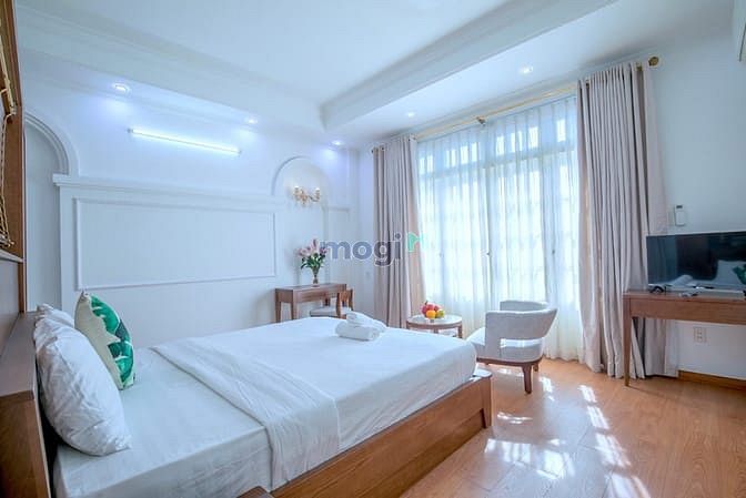 Hình ảnh Cho Thuê Căn Hộ Ban Công Full Nội Thất Tại P2 Tân Bình