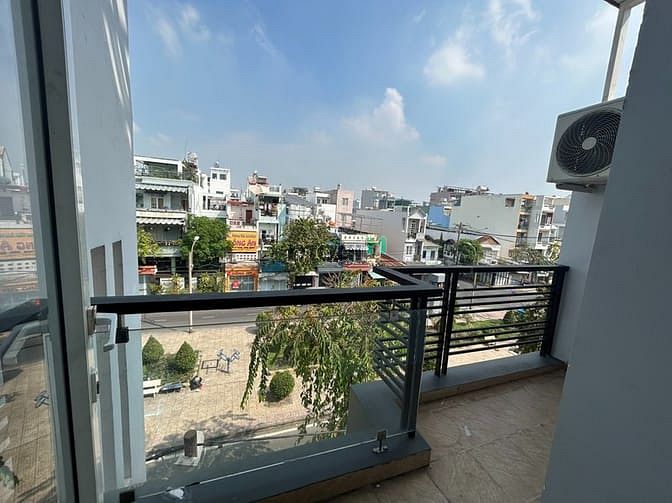 Hình ảnh CHDV ban công gần Nguyễn Sơn, FULL NT