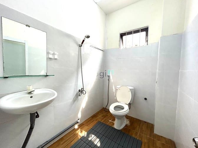 Hình ảnh CHDV ban công gần Nguyễn Sơn, FULL NT