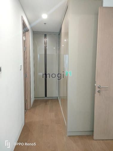 Hình ảnh Chính chủ cho thuê 3PN full nội thất thang máy riêng tại The River