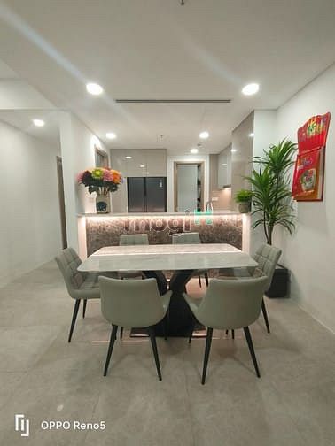 Hình ảnh Chính chủ cho thuê 3PN full nội thất thang máy riêng tại The River