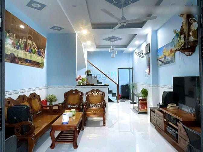 Hình ảnh Nhà 1 trệt 2 lầu đường số 6 Long Bình